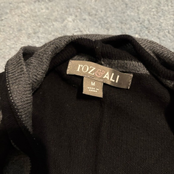 Cardigan - Picture 2 of 4